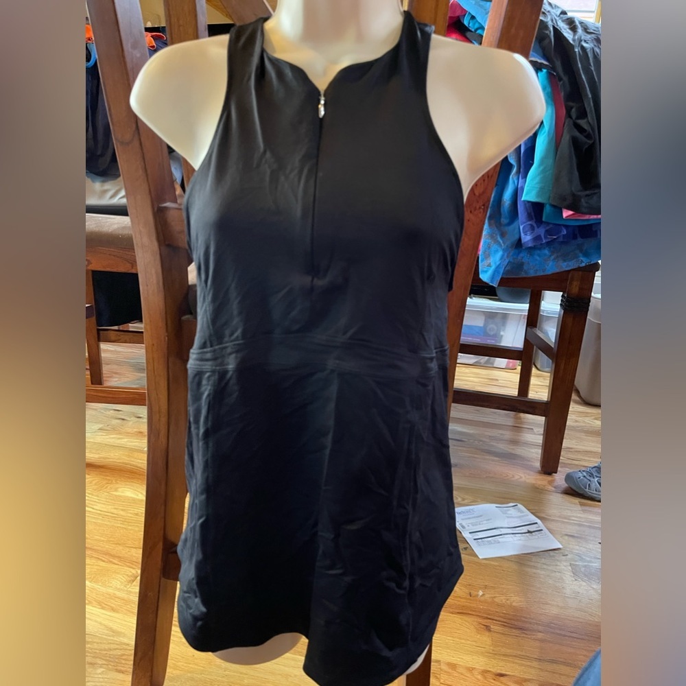Lululemon running or biking tank with pockets for water, etc